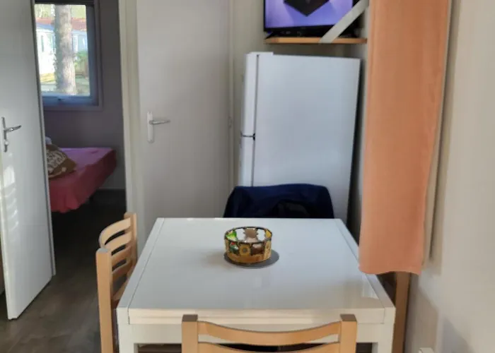 캠프장 Mobile 477 Bois Dormant *